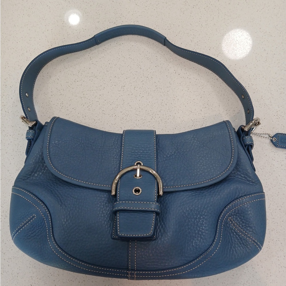 Chic Blue Leather Shoulder Bag